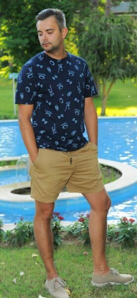  ,   Vlad, 38 ,   ,   