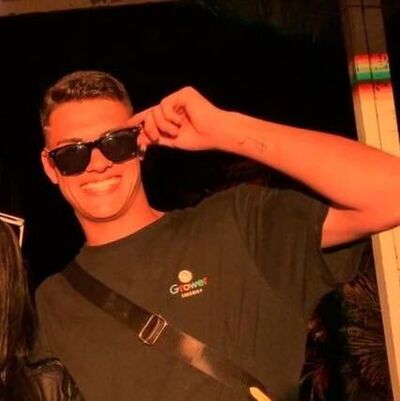  --,   Vitor, 24 ,   ,   