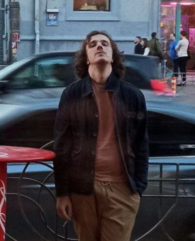  ,   Viktor, 30 ,   ,   