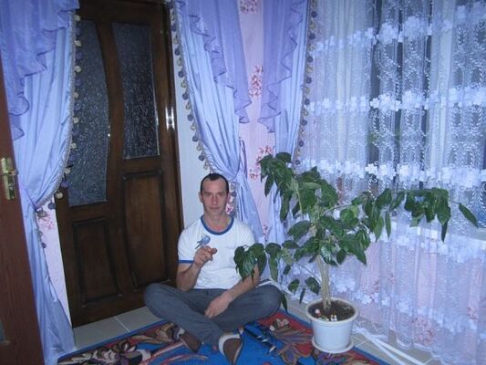 ,   Andrei, 42 ,   ,   , c 