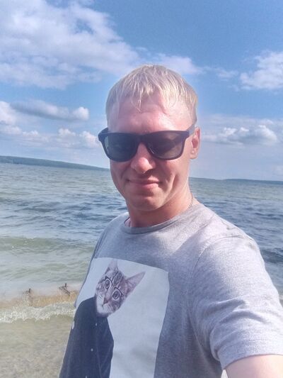 ,   Stanislav, 36 ,   ,   