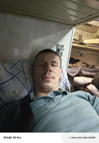 --,   Stanislav, 32 ,   ,   , c , 