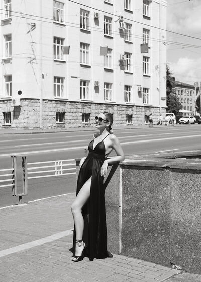  ,   Kristina, 34 ,   c 