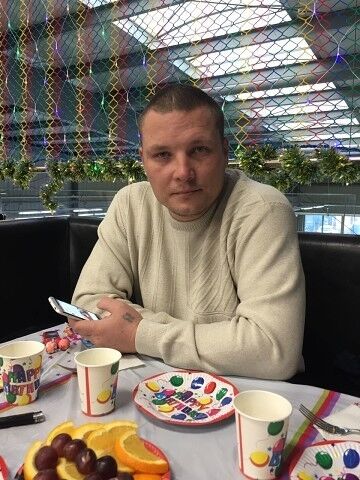 ,   Sergei, 47 ,   ,   , c 