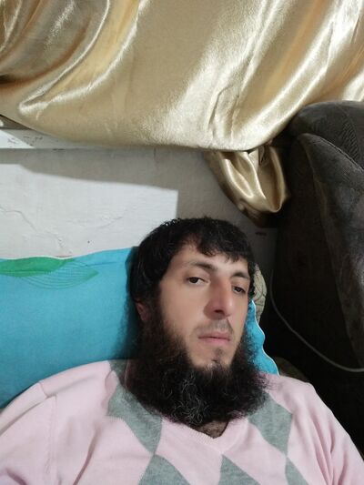  ,   Aslan, 37 ,     , c 