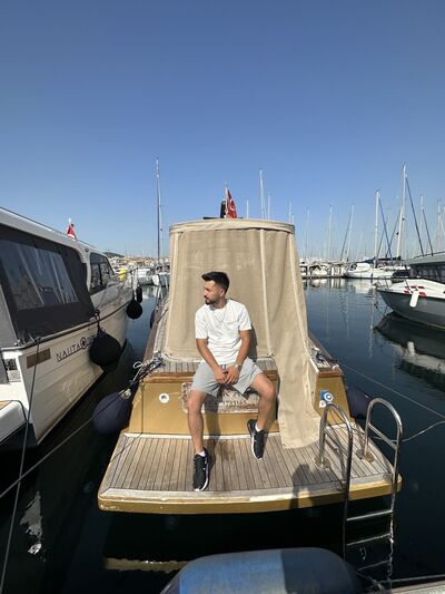  ,   Kadir, 29 ,   ,   