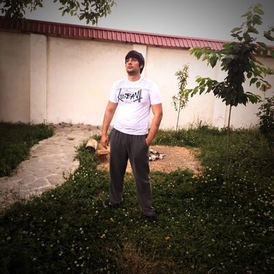  ,   Mikayil, 30 ,     , c 