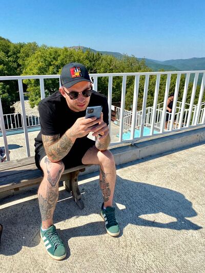  ,   , 24 ,   ,   