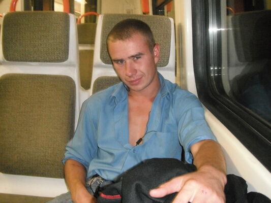  ,   Maxim, 37 ,   ,   , c 