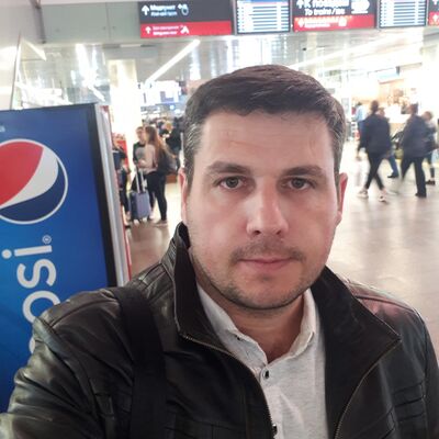  ,   Edu, 44 ,   ,   , c 