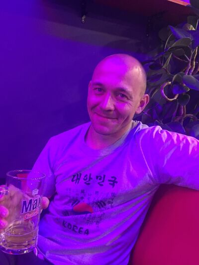   ,   Anton, 39 ,   