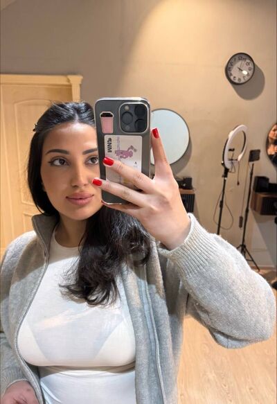  ,   Leya, 30 ,   ,   