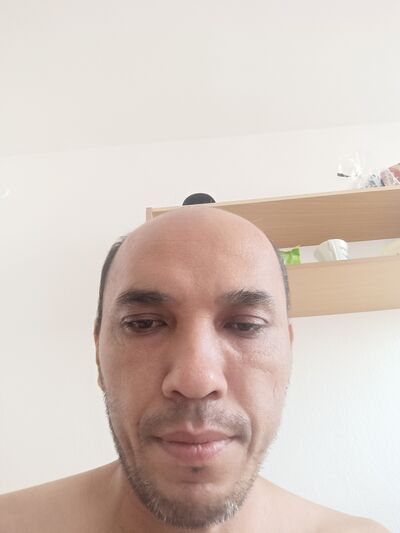  ,   Sadik, 39 ,   ,   