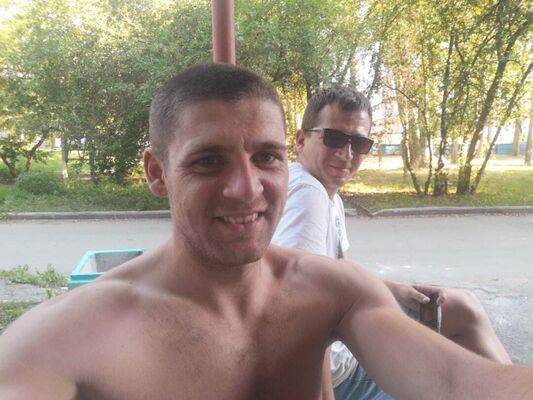  ,   Tomas, 36 ,   ,   