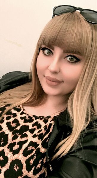  ,   Yuliya, 25 ,   c , 