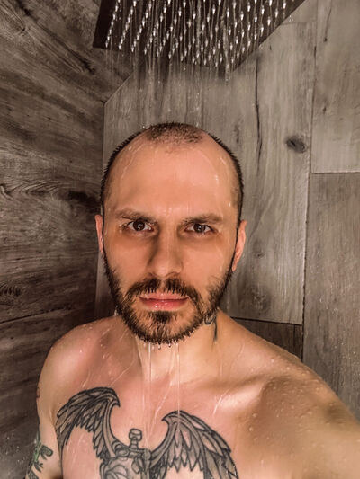 ,   Aliaksandr, 32 ,   ,   , c , 