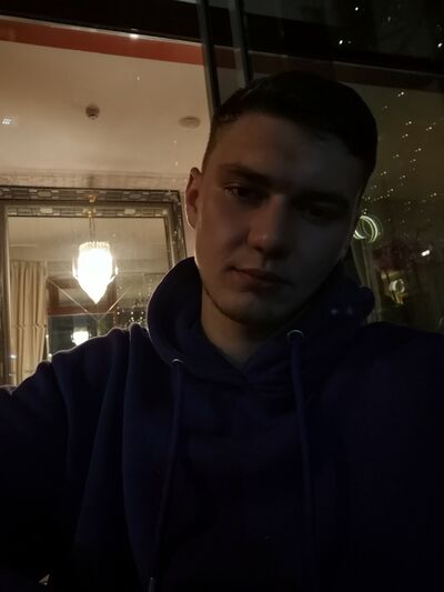  ,   Maxim, 24 ,   ,   