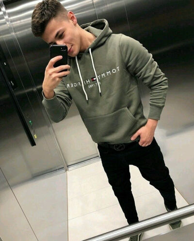  ,   Alex, 22 ,   ,   