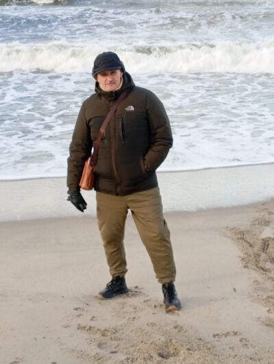  ,   Oleg, 64 ,     , c 