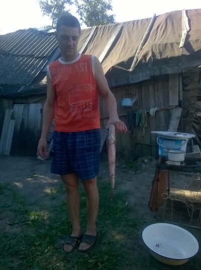  ,   Dima, 44 ,   