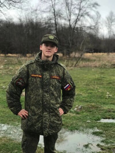  ,   Mikhail, 20 ,   , c 