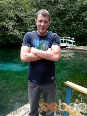  ,   Frederiko, 38 ,   