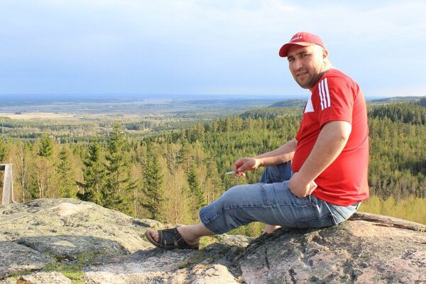  ,   Armen, 46 ,   ,   , c 