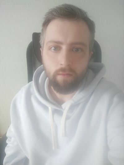  ,   Aleksander, 31 ,   