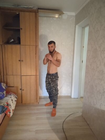  ,   Ibragim, 35 ,   ,   , c , 
