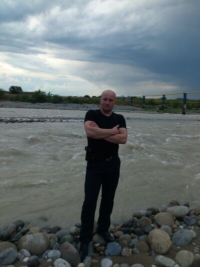  ,   ALEX, 46 ,   