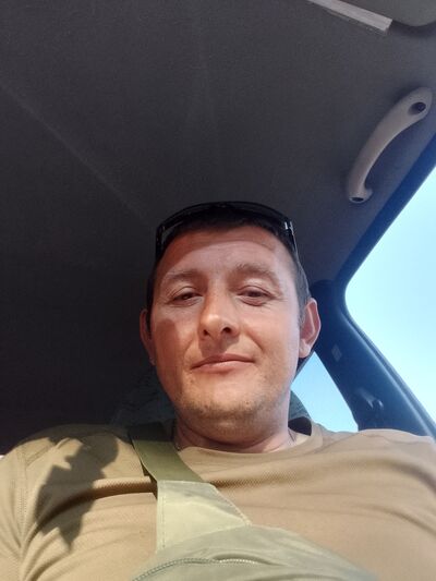  ,   Leonig, 40 ,   ,   