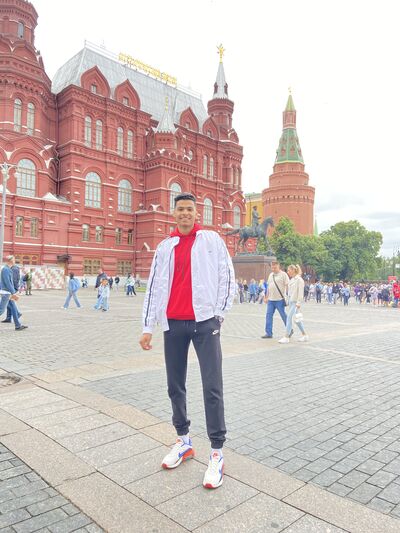  ,   Adel, 25 ,   ,   , c 