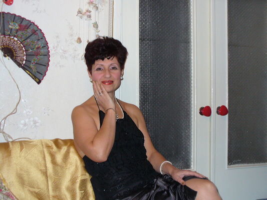  ,   Mila, 54 ,   