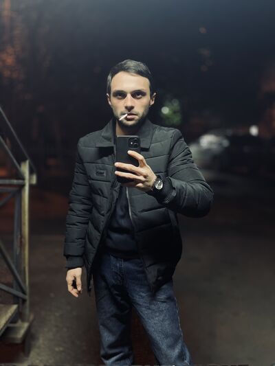  ,   Aleksandre, 25 ,   ,   