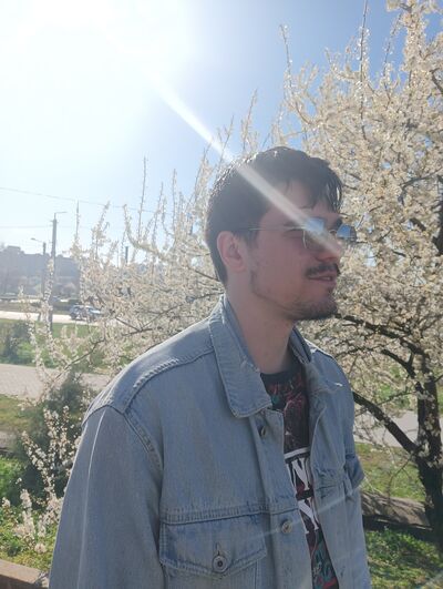  ,   Alex, 25 ,   ,   