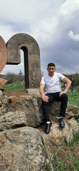  ,   Ghukas, 25 ,   ,   