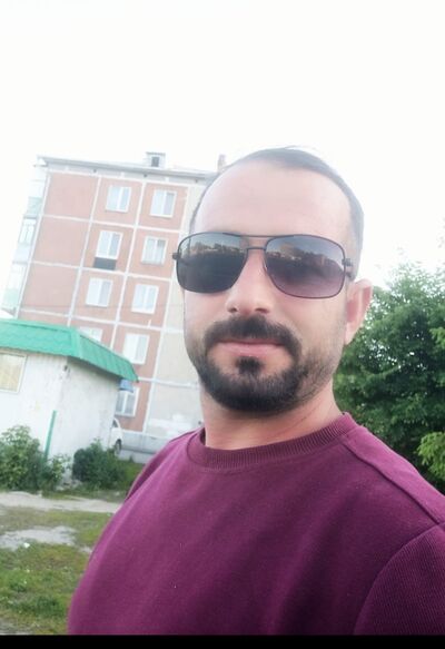  ,   Kadir, 38 ,   ,   