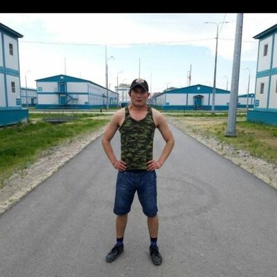  ,   Quvondiqbek, 28 ,   ,   