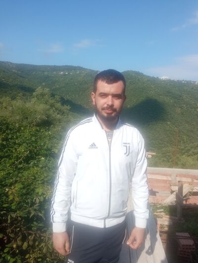  Algiers,   Sofian, 32 ,   ,   