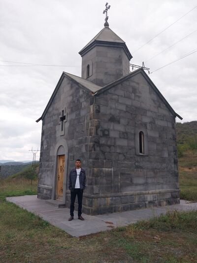  ,   Yasha, 28 ,   ,   