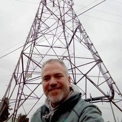  Kruje,   Donald, 44 ,   ,   , c 
