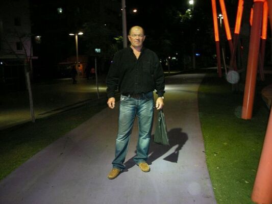  ,   Oleg, 52 ,   ,   , c 