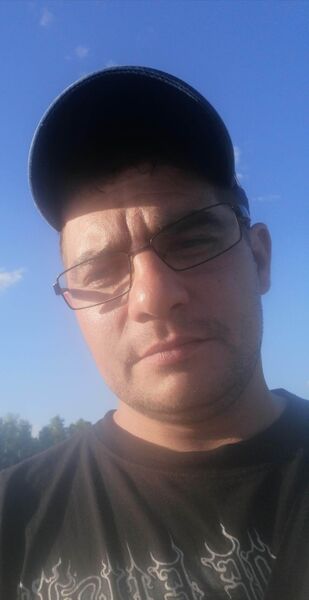  ,   Anton, 40 ,   ,   