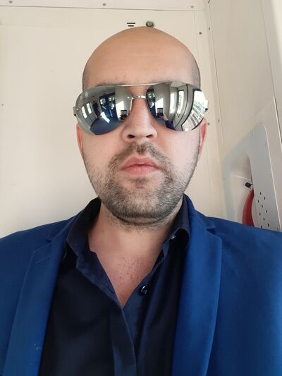 -,   Misha, 40 ,   