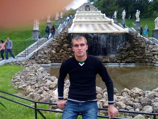  ,   Sasha, 36 ,   