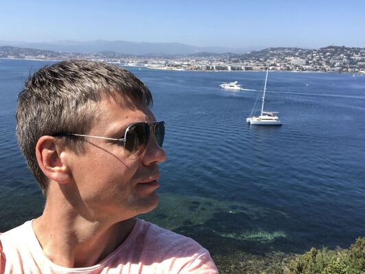  Cannes,   , 40 ,   ,   