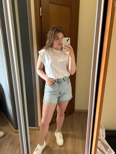  -,   Alexandra, 23 ,     , c , 