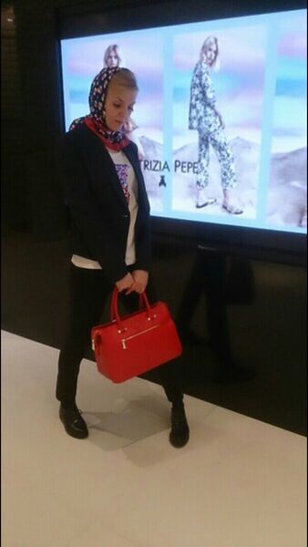  ,   Elena, 48 ,   ,   