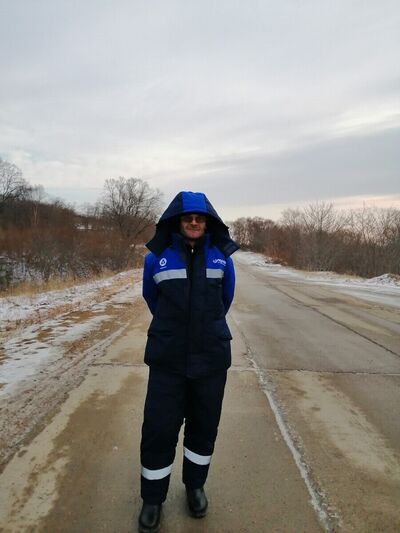  ,   Nikols, 48 ,     , c 