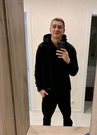  ,   Maxim, 30 ,     , c 